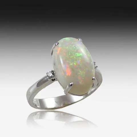 18kt White Gold Opal ring