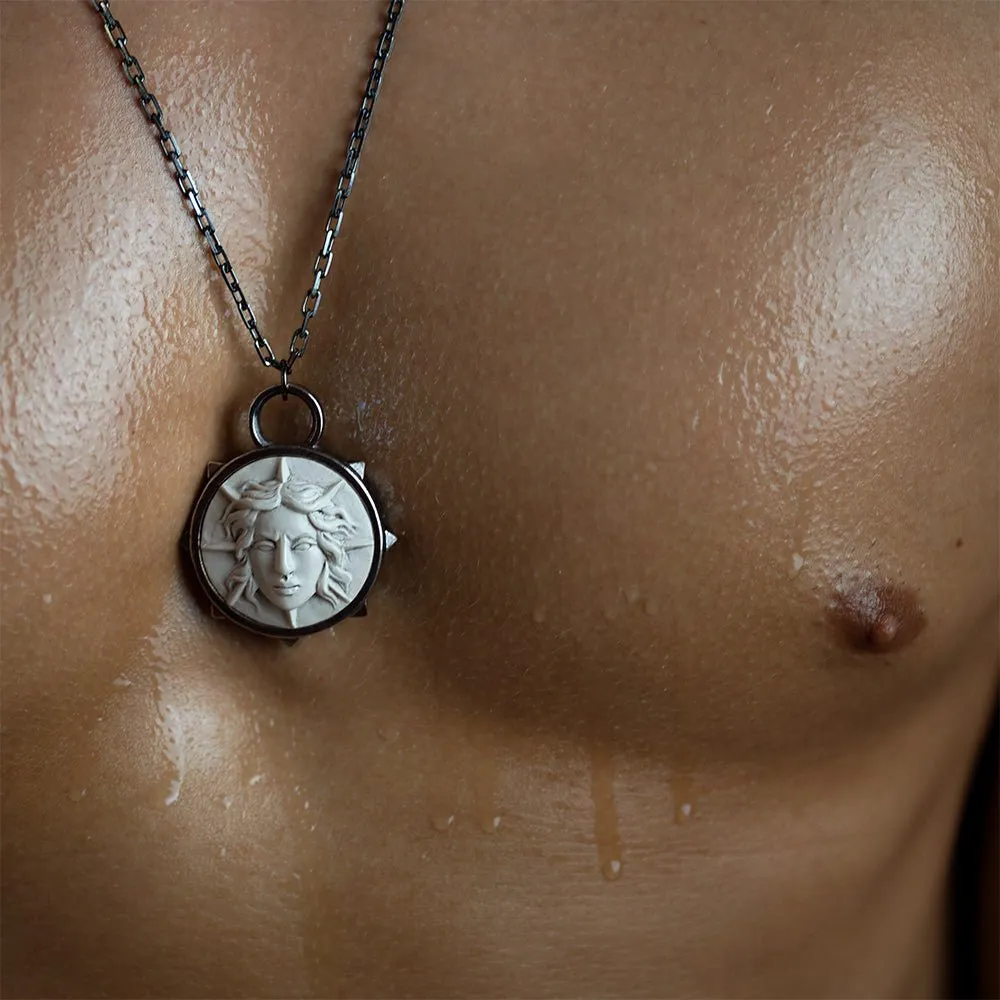 Apollo pendant