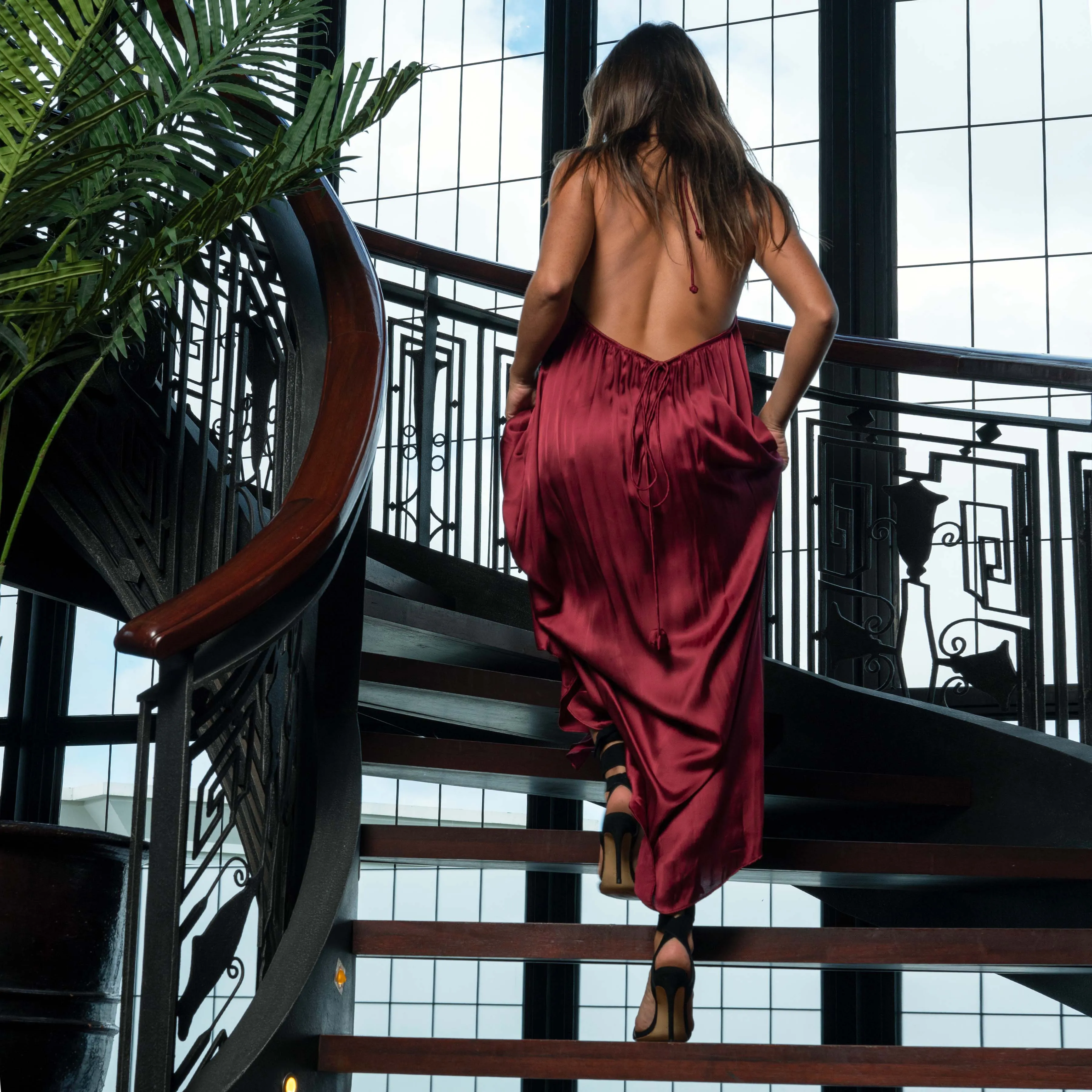 BACKLESS V LONG HALTER DRESS - Viscose Satin | Burgundy