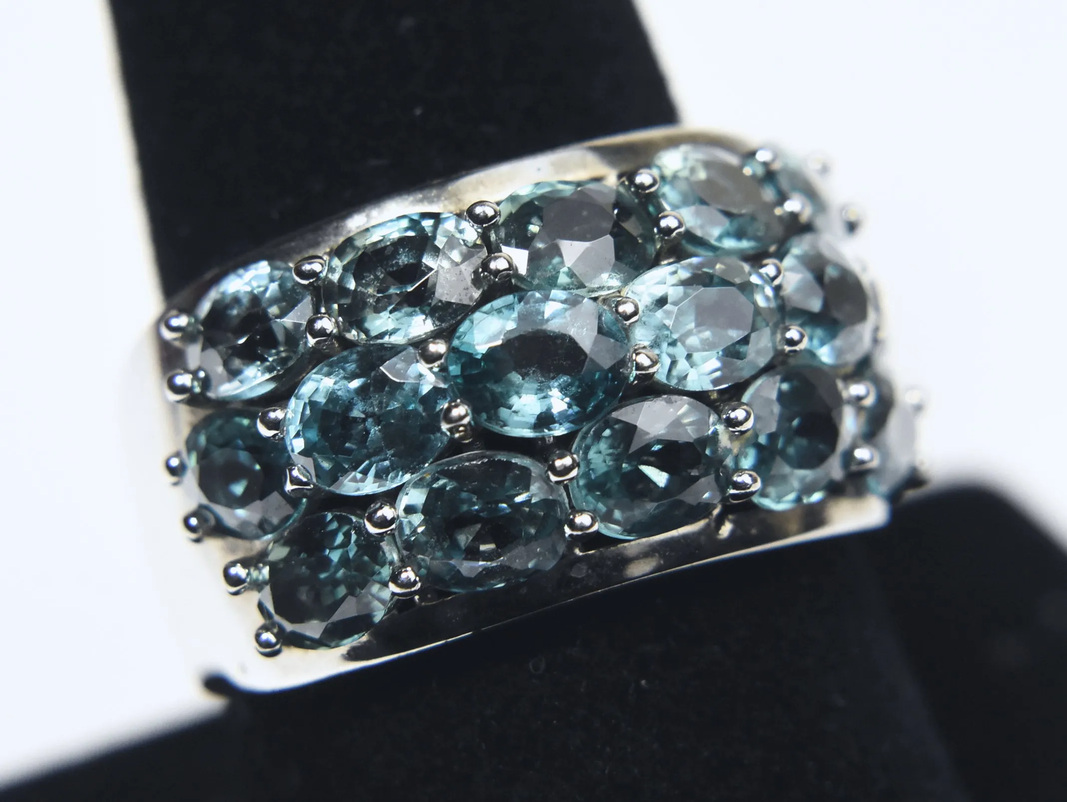 Beautiful Blue Topaz Studded Sterling Silver Wide Band Ring - Size 9