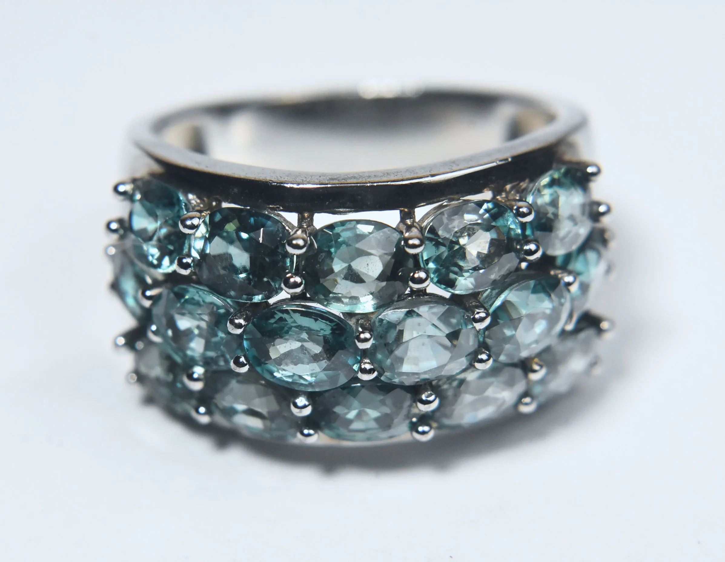 Beautiful Blue Topaz Studded Sterling Silver Wide Band Ring - Size 9