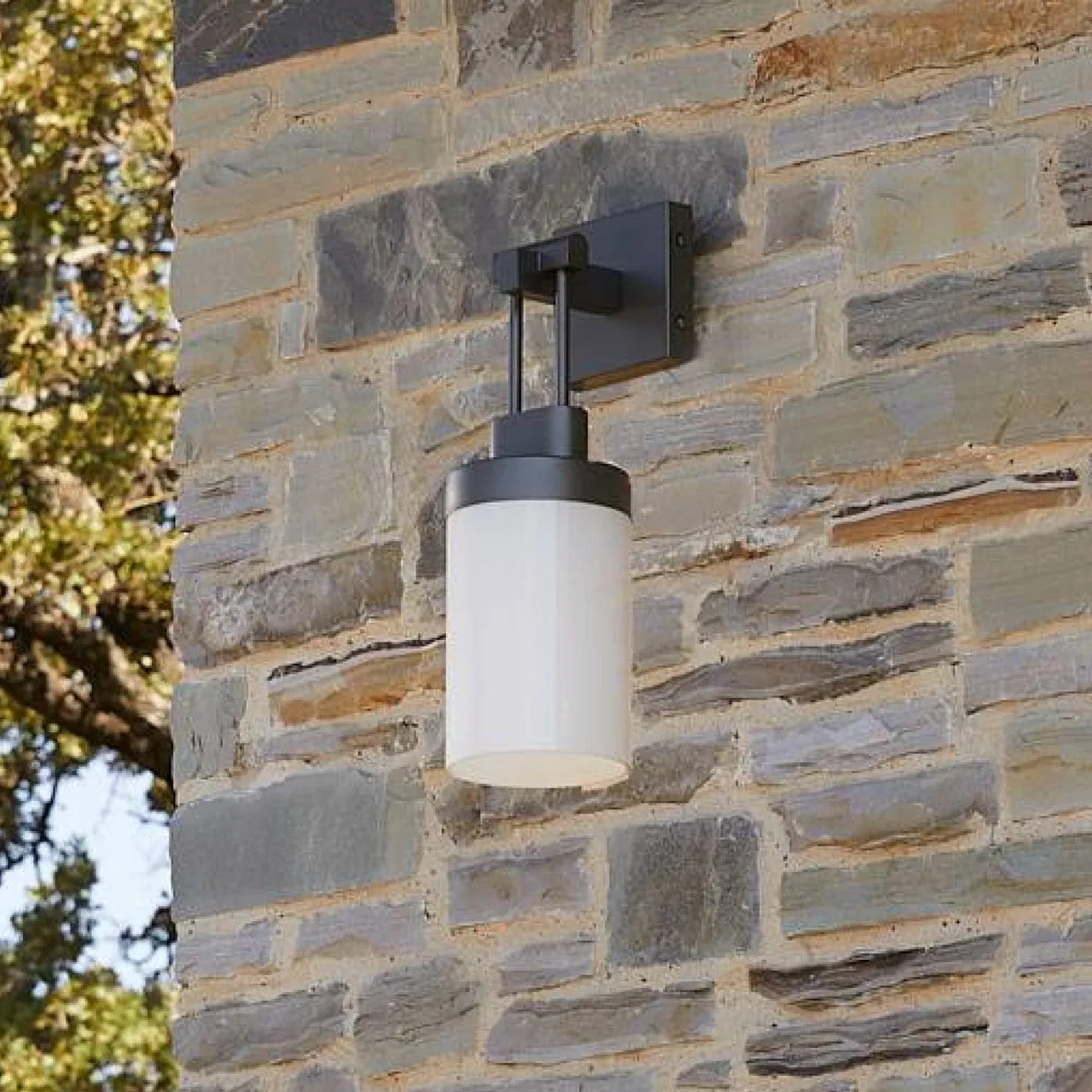 Everest Outdoor Wall Sconce