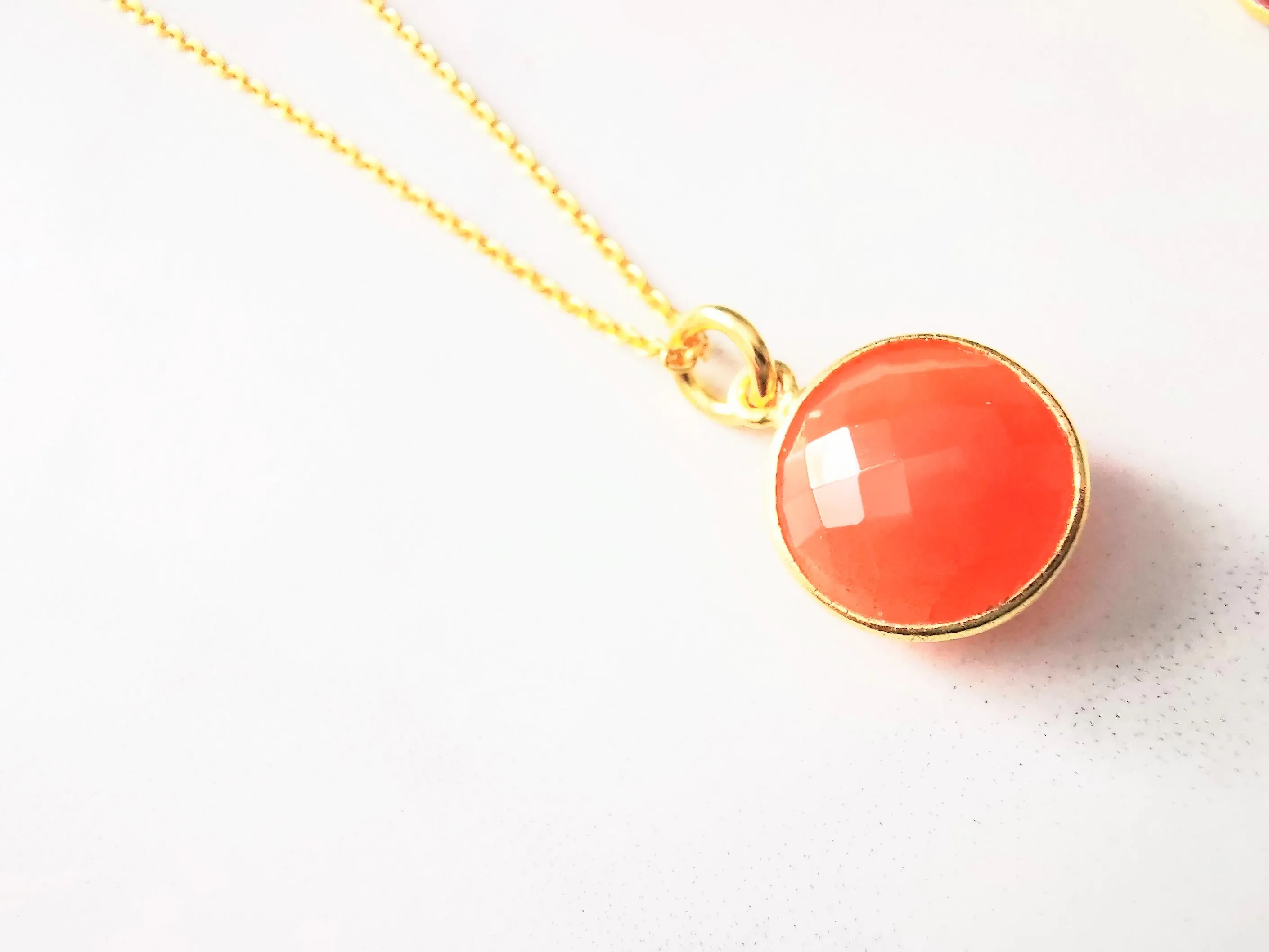 Gold Round Carnelian Pendant Necklace