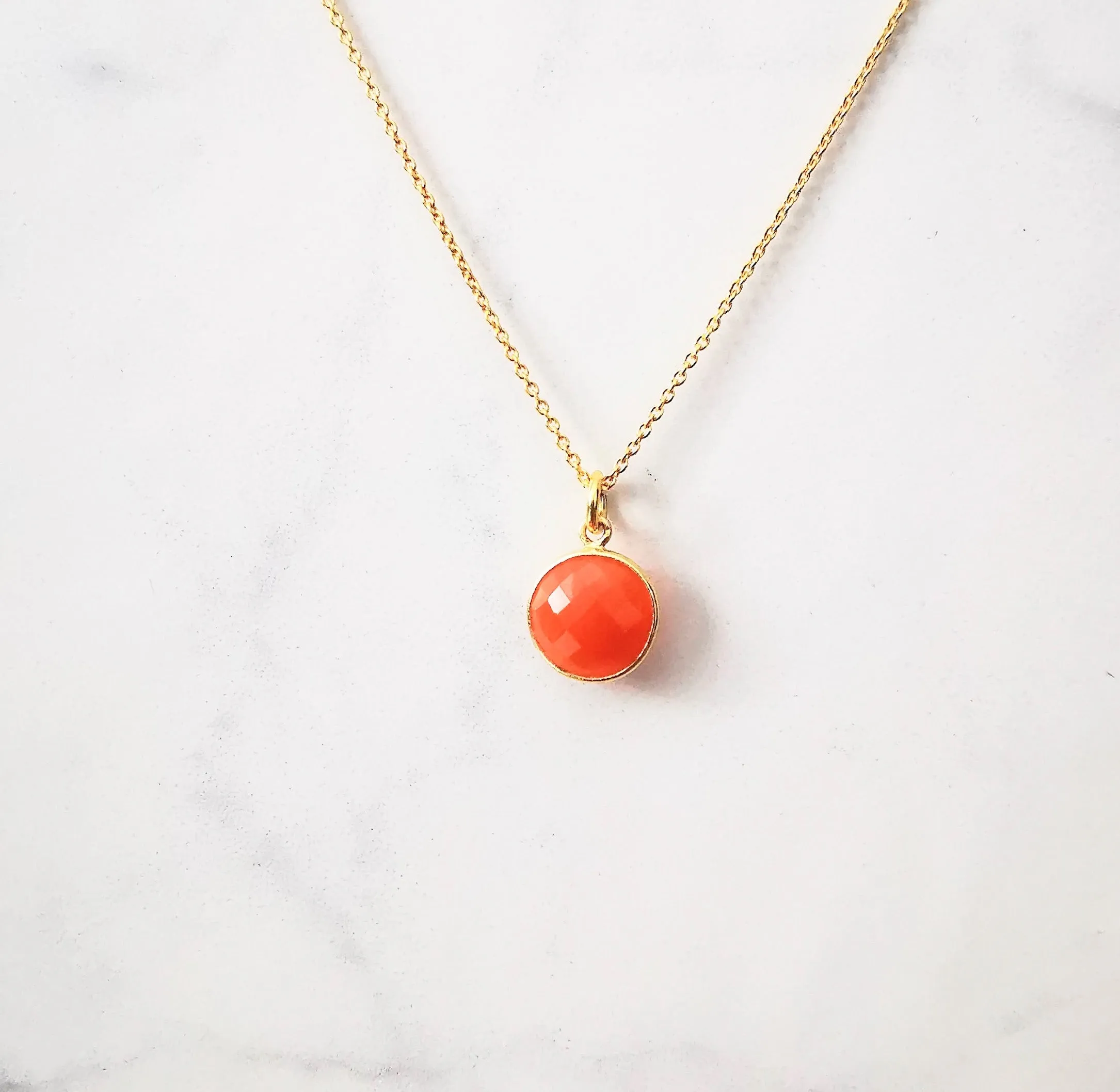 Gold Round Carnelian Pendant Necklace