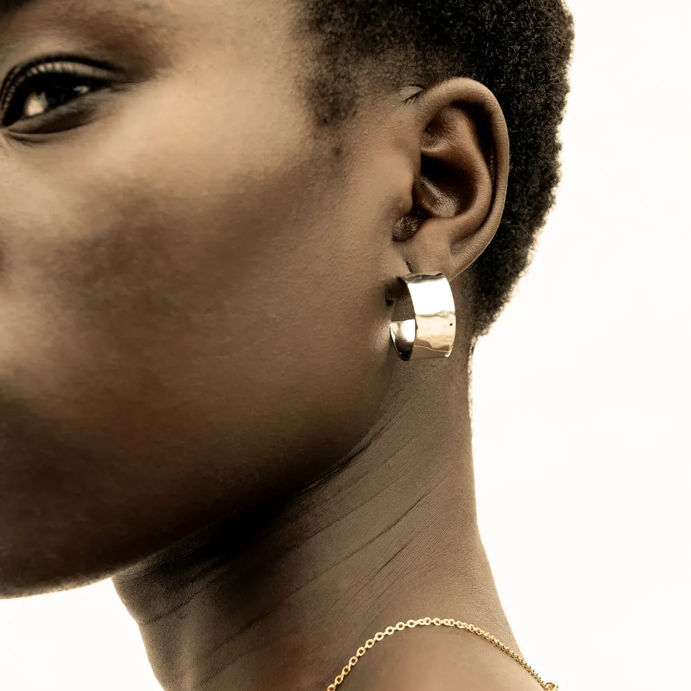 Maji Mini Hoop Earrings