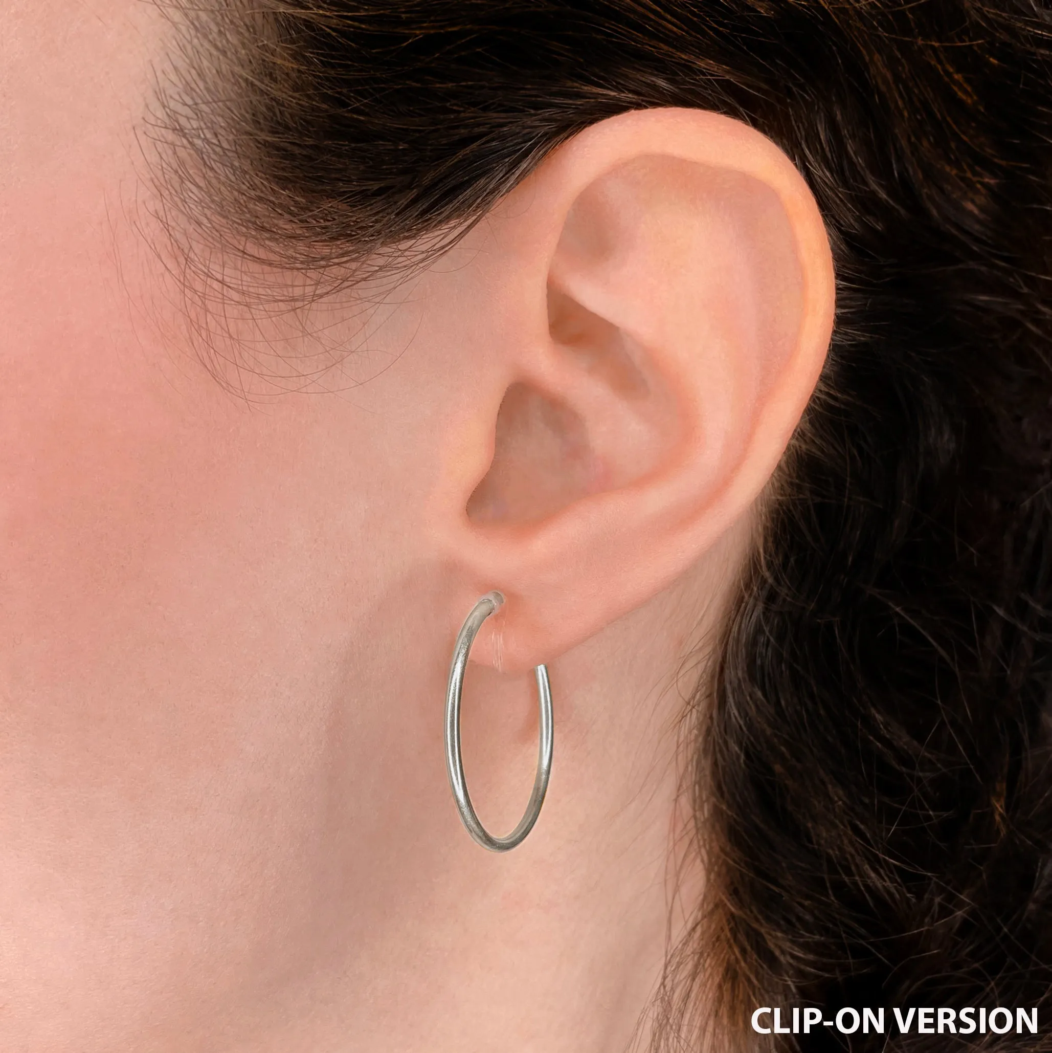 MEDIUM HOOP EARRINGS IN SILVER