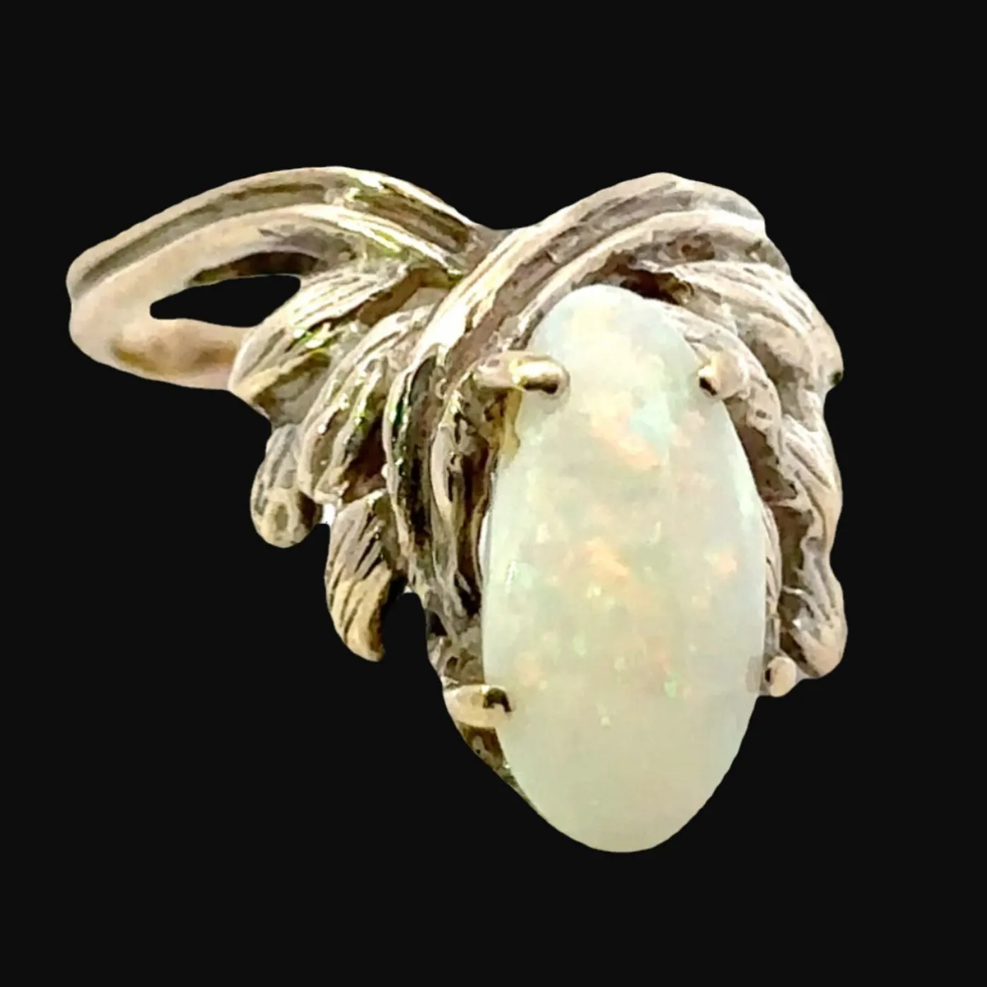 Rare 9CT Yellow Gold Coober Pedy Opal Ring