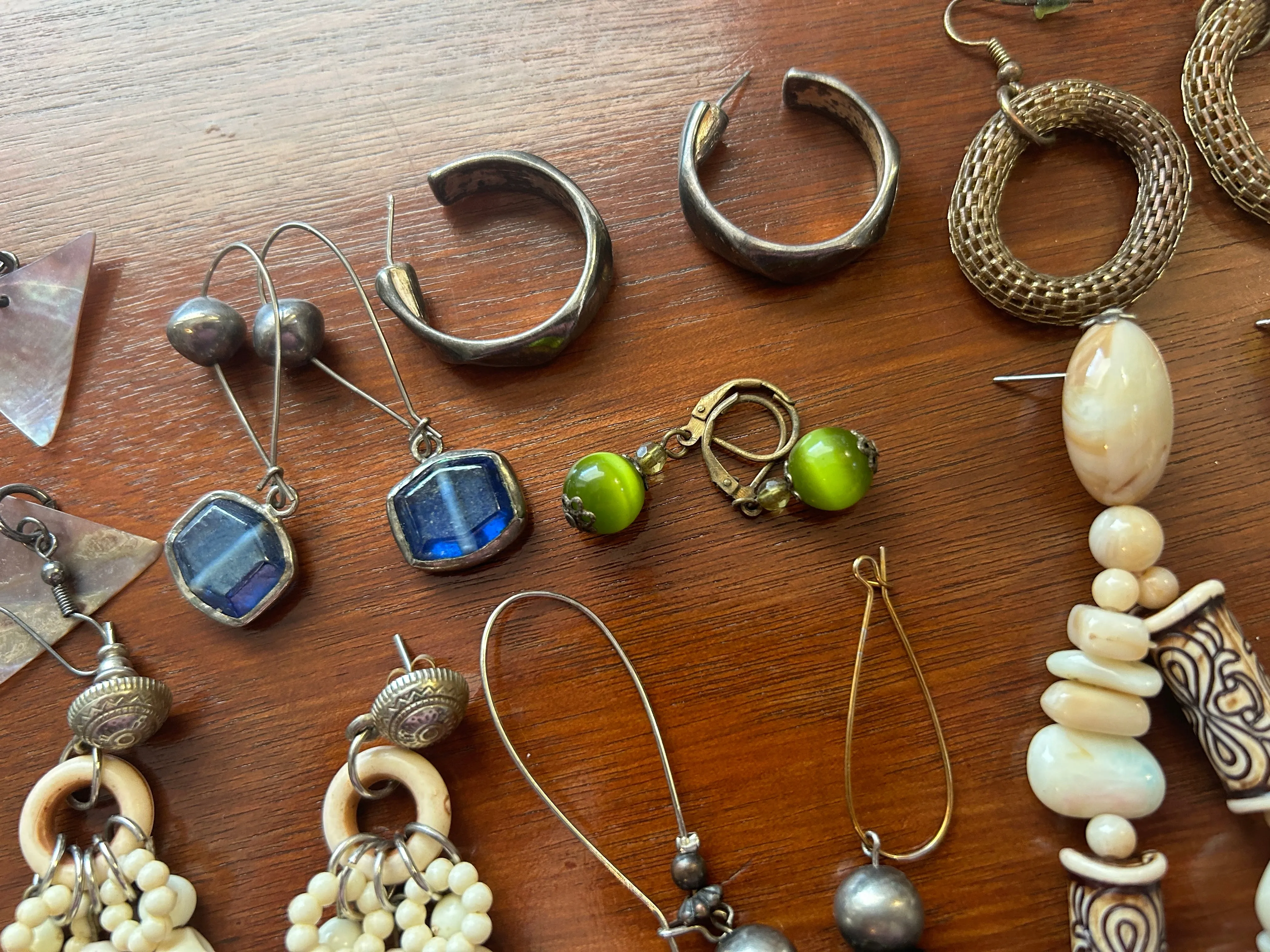 Vintage Pierced Earrings Lot Boho Wood Bead Stone Hammered Mesh Chandelier Drop