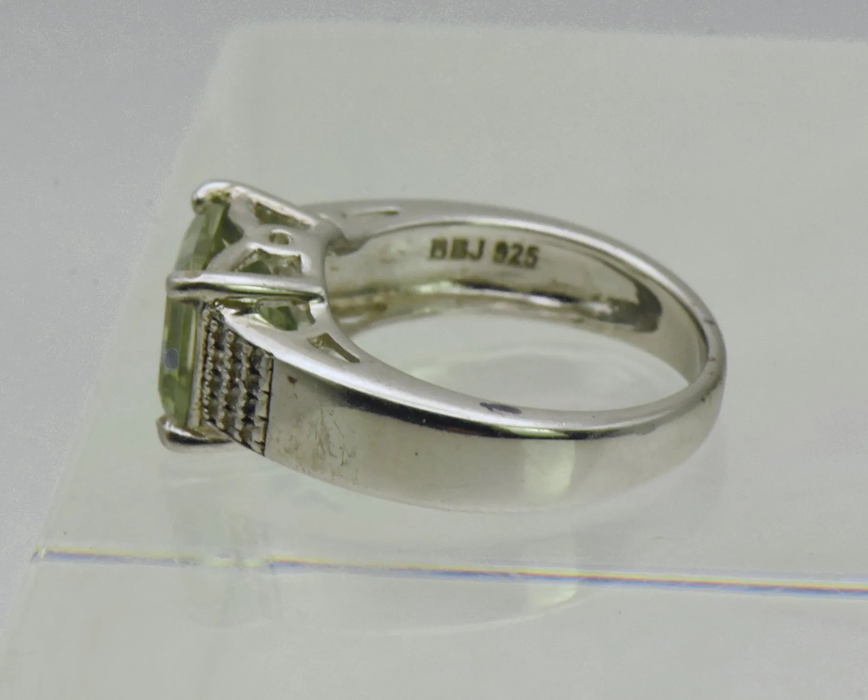 Vintage Sterling Silver Topaz and Green Glass Ring - Size 6